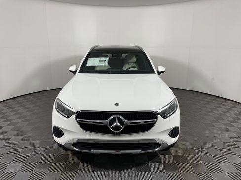 Used 2025 Mercedes-Benz GLC 300 image 8