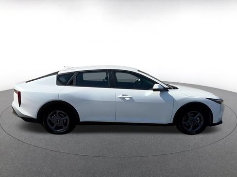 Used 2026 Kia K4 FWD image 16