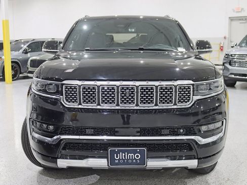 Used 2024 Jeep Grand Wagoneer Series III image 8