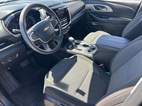 Used 2021 Chevrolet Traverse LS FWD image 13