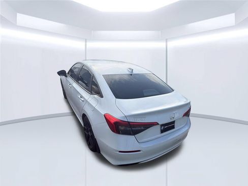 Used 2023 Honda Civic Sport image 4