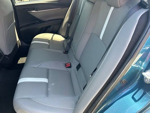 Used 2025 Toyota Camry SE FWD image 9