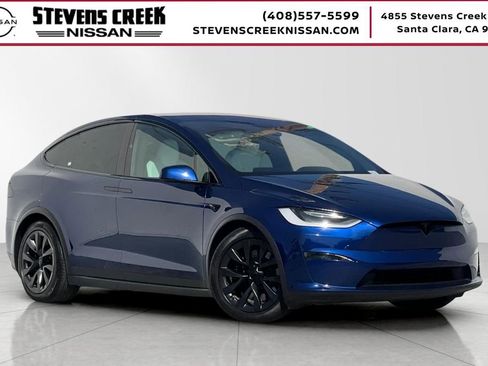 Used 2023 Tesla Model X image 1