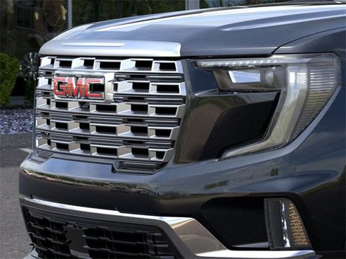 New 2026 GMC Acadia Denali w/ Super Cruise Package image 13