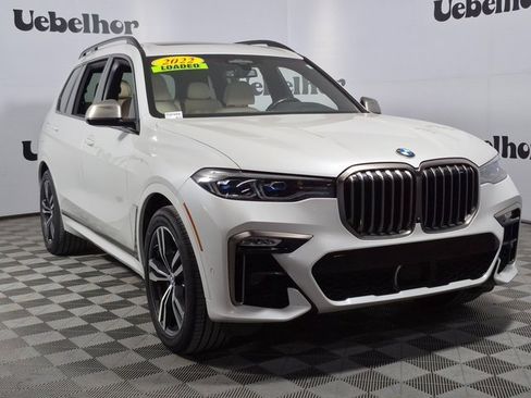 Used 2022 BMW X7 M50i image 1