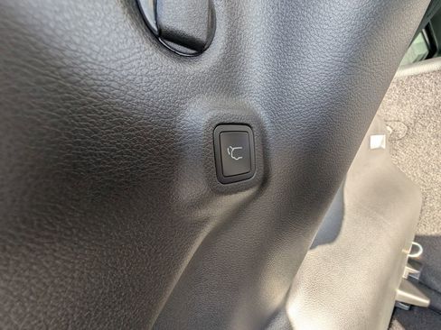 New 2026 Jeep Compass Limited image 36