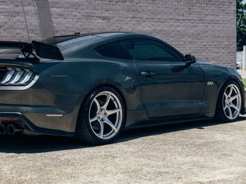 Used 2017 Ford Mustang GT Premium w/ GT Performance Package RWD image 26