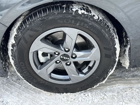 Used 2023 Kia K5 LXS image 10