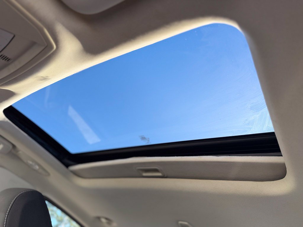 Used 2014 Ford Focus SE FWD image 27