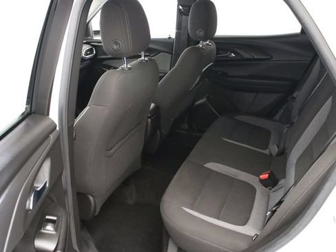 Used 2022 Chevrolet TrailBlazer LT AWD/4WD image 29