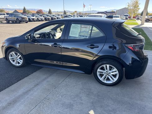 Used 2020 Toyota Corolla SE image 9