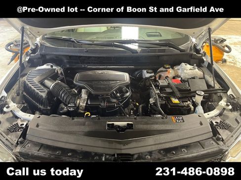 Used 2023 Cadillac XT6 Sport w/ Technology Package AWD/4WD image 10