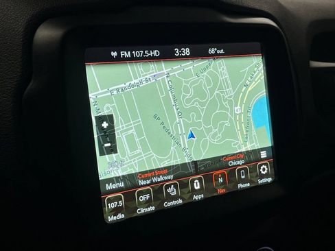 Used 2022 Jeep Renegade Trailhawk w/ Trailer Tow Group AWD/4WD image 27