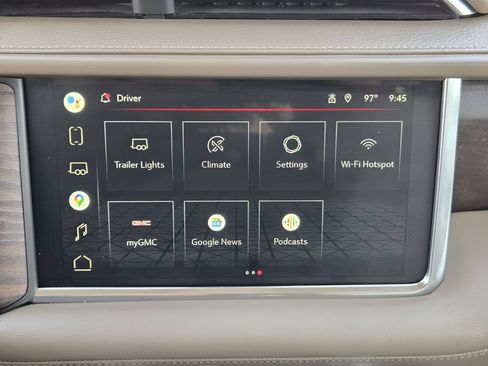 Used 2022 GMC Yukon XL Denali RWD image 15