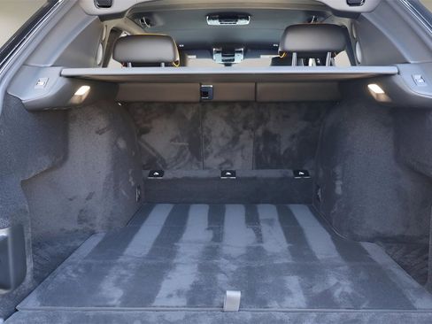 Used 2023 Rolls-Royce Cullinan Black Badge w/ Leather Finishing Pack image 22