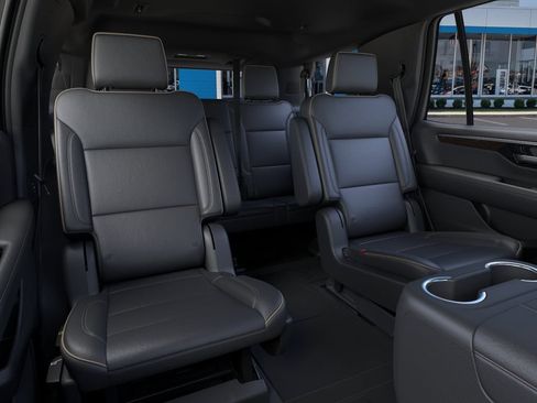 New 2026 Chevrolet Tahoe Premier w/ Sun And Tow Package AWD/4WD image 17