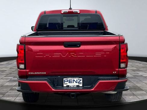 Used 2024 Chevrolet Colorado LT w/ LT Convenience Package RWD image 6