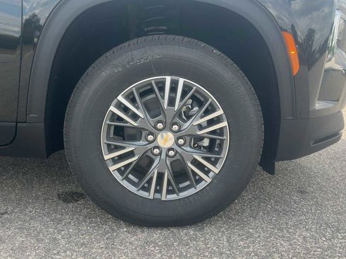 New 2026 Chevrolet Traverse LT FWD image 38