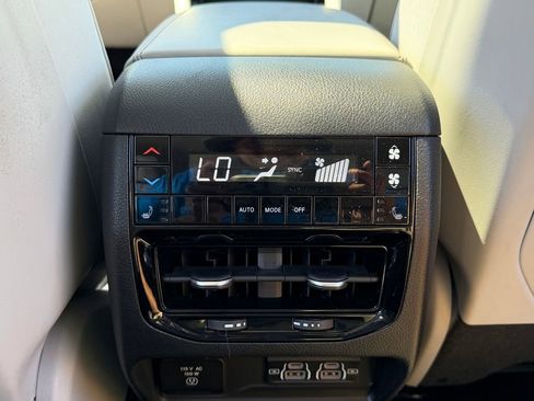 Certified 2023 Jeep Grand Cherokee L Overland w/ MOPAR Finishing Package AWD/4WD image 23