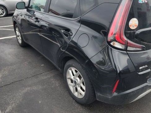 Used 2023 Kia Soul S image 4