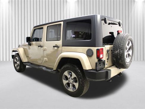 Certified 2016 Jeep Wrangler Unlimited Sahara w/ Max Tow Package image 5