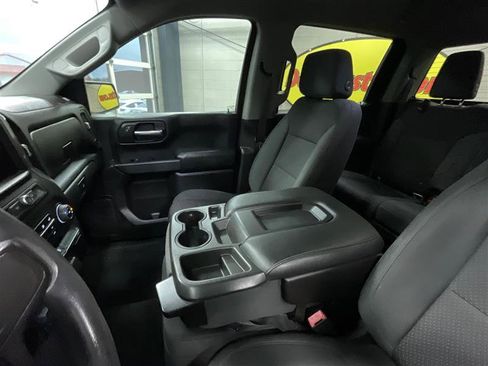 Used 2019 Chevrolet Silverado 1500 Custom Trail Boss w/ Custom Convenience Package image 11