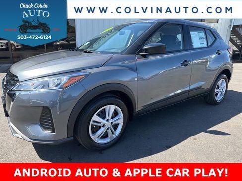 New 2025 Nissan Kicks Play S image 2