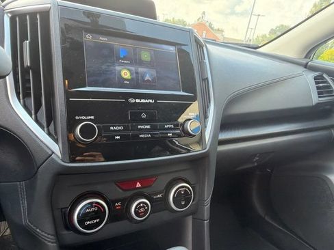 Used 2020 Subaru Crosstrek 2.0i AWD/4WD image 16
