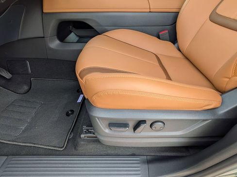 New 2026 Nissan Armada SL w/ Captain's Chari Seat Package RWD image 15