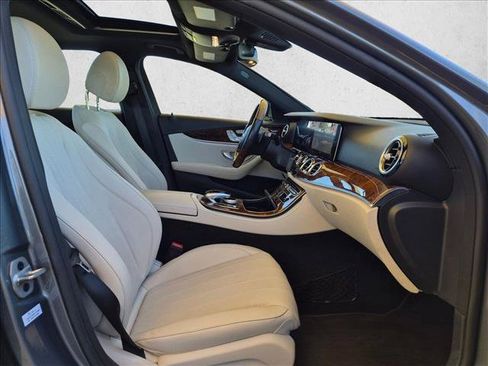 Used 2020 Mercedes-Benz E 450 4MATIC Sedan image 22