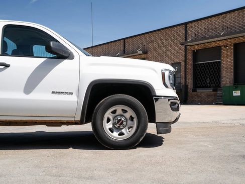 Used 2018 GMC Sierra 1500 2WD Regular Cab w/ Sierra Convenience Package image 12