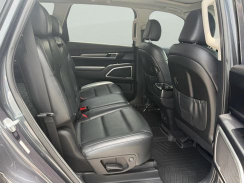 Used 2020 Kia Telluride S w/ S 8 Passenger Seating Package FWD image 11