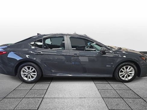 Used 2025 Toyota Camry LE FWD image 4