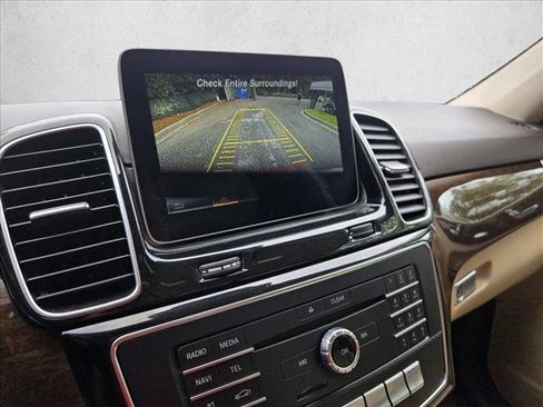 Used 2018 Mercedes-Benz GLE 350 4MATIC image 19