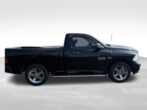 Used 2014 RAM 1500 Express RWD image 12