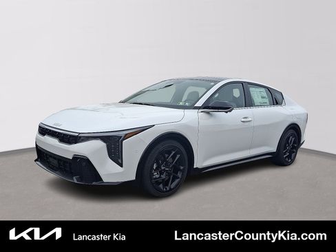 New 2025 Kia K4 GT-Line Turbo image 1