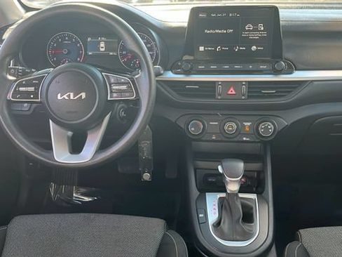 Used 2024 Kia Forte LXS FWD image 4