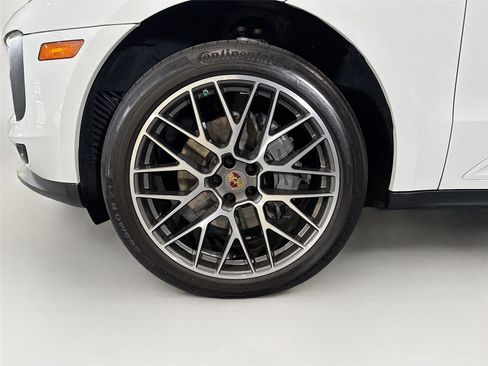 Used 2019 Porsche Macan S AWD/4WD image 32