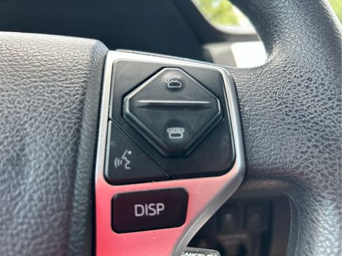 Used 2017 Toyota Tundra SR5 w/ SR5 Upgrade Package AWD/4WD image 15