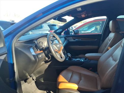 Certified 2023 Cadillac XT5 Premium Luxury image 11