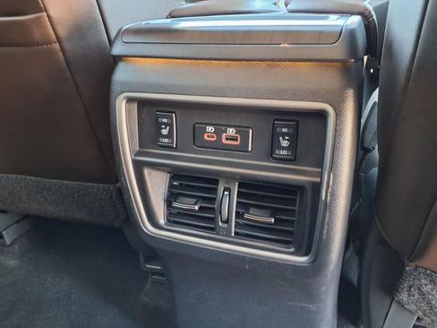 Used 2023 Nissan Murano Platinum w/ Cargo Package image 16