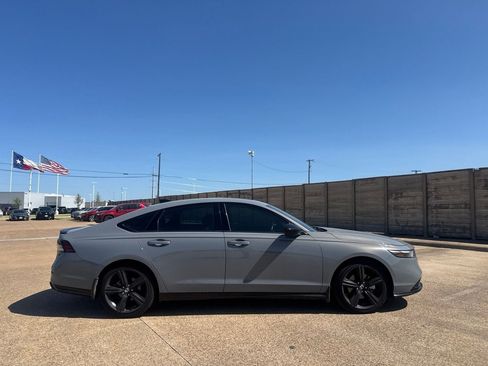 Used 2023 Honda Accord Sport image 27