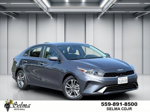 Used 2024 Kia Forte LXS FWD image 1