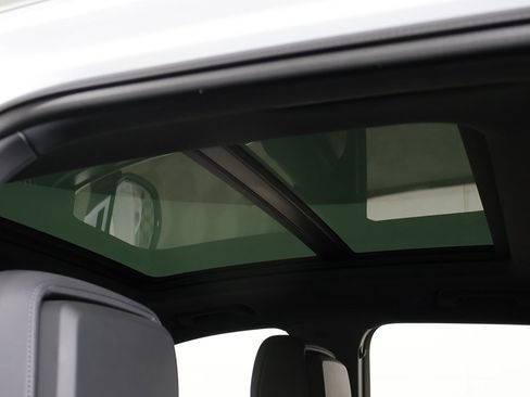 Used 2025 Audi Q3 2.0T Premium image 18