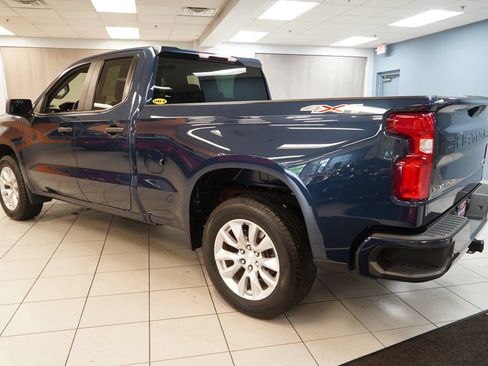Used 2022 Chevrolet Silverado 1500 Custom AWD/4WD image 7