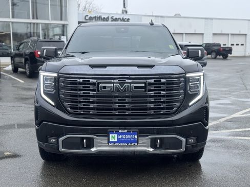 Used 2024 GMC Sierra 1500 Denali Ultimate image 9