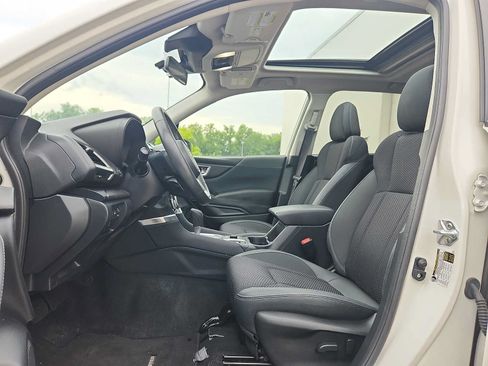 Used 2024 Subaru Forester Premium AWD/4WD image 13