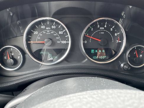 Used 2015 Jeep Wrangler Unlimited Sport w/ Quick Order Package 24S AWD/4WD image 19
