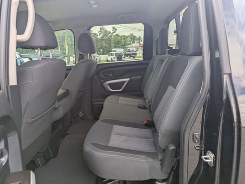 Used 2020 Nissan Titan SV RWD image 15