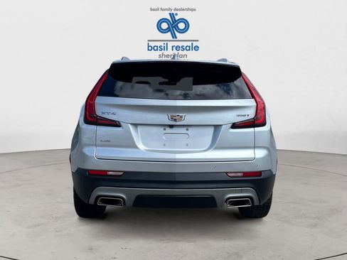 Used 2022 Cadillac XT4 Premium Luxury w/ Enhanced Visibility Package image 5